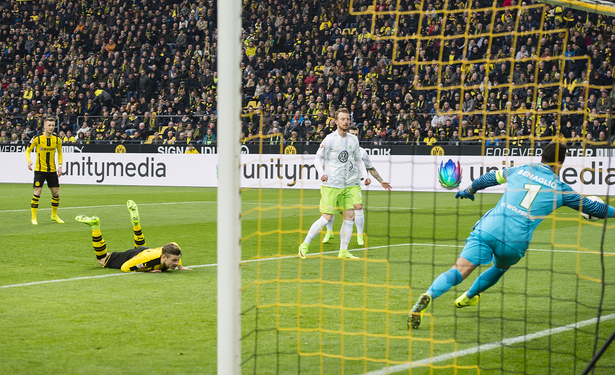 九游-关于德布劳内新星突破纪录表现惊艳，巴塞罗那未来可期！的信息