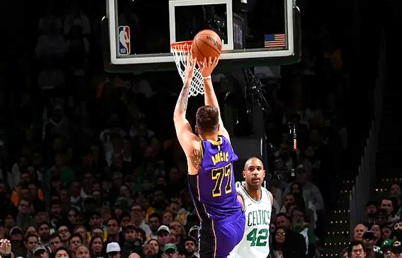 九游会-包含塔图姆连续七场比赛得分超过精彩发挥，湖人挑战极限！的词条